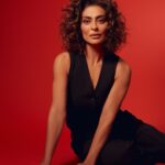 Juliana Paes Instagram - Liana (Juliana Paes) é uma mulher que sonha em ser mãe, mas seus desejos e seu casamento com Tomás (Vladimir Brichta) acabam sendo atravessados por eventos inesperados… Vem aí Pedaço de Mim, um melodrama brasileiro sobre perdas e aprendizados que vai mexer com todo mundo. Em breve! 📷: Marcus Sabah/Netflix