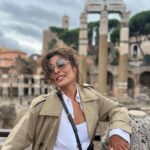 Juliana Paes Instagram - Não é à toa que Roma tem as mesmas letras que tem o Amor! Nunca vou esquecer essa vista! Hotel Hassler Roma