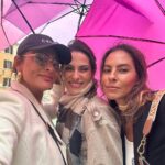 Juliana Paes Instagram - Garotas na Chuva ou em Roma!💗💜💗 Fontana Di Trevi