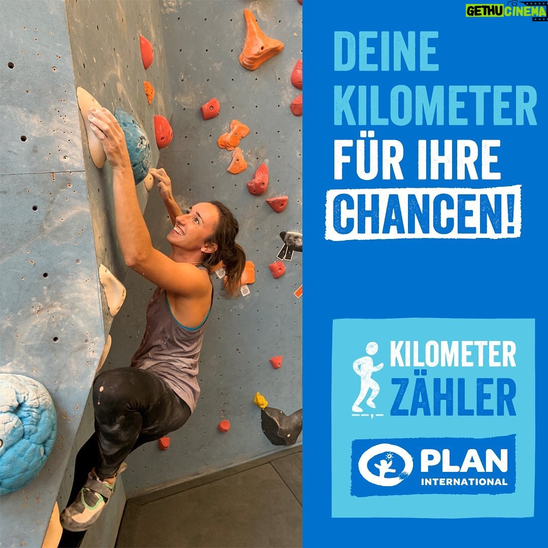 Juliane Wurm Instagram - Covid-19 hat unser Leben stark verändert. Noch viel stärker sind aber die Mädchen und Jungen in den Plan-Programmländern, wie beispielsweise mein Patenkind Abate in Äthiopien von den langfristigen Auswirkungen der Krise beeinträchtigt. Um diesen Kindern weiterhin die Chance auf ein selbstbestimmtes Leben zu ermöglichen, sammle ich vom 28.-30. August #KilometerfürKinderrechte beim Plan International Kilometerzähler. Pro Kilometer, den ich an dem Wochenende der Spendenaktion spaziere (bin Touri-mäßig in Berlin unterwegs), wird meine Kilometerpatin und #kinderbrauchenfans-Botschafterin @ingridklimke einen Euro in die Corona-Nothilfe von Plan spenden. Ingrid, wie viele Kilometer wirst du reiten? Seid auch dabei, denn jeder Kilometer zählt - mit dem Rad, zu Fuß oder am Fels ;). Anmeldung und Infos im Link in meiner Bio. #planinternationaldeutschland #plandeutschland