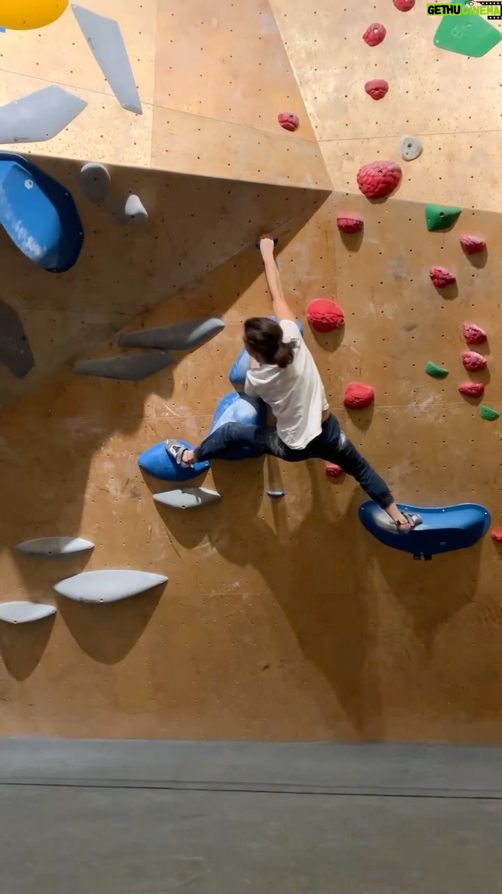 Juliane Wurm Instagram - About last night: Trying out new climbing pants and maximizing the amount of foot holds from other boulders one can accidentally touch with their feet…