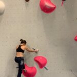 Juliane Wurm Instagram - Got some olympic motivation boost 😎 congrats to all participants!! It’s been inspirational and insanely exciting to watch everyone! 🎥 @andi.woehle @mammut_swiss1862 @madrockclimbing Berta Block Boulderhalle