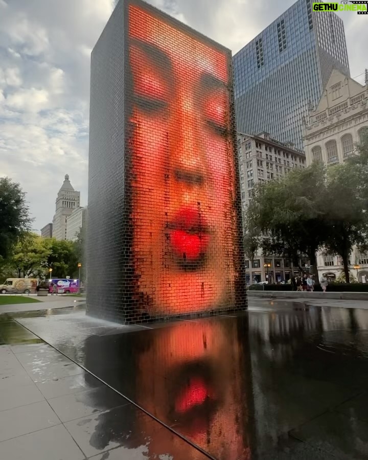 Julie Foudy Instagram - I love this city. But I especially love it when I’m with my favorite human Amy Liss. Thx for the great evening Chicago and Liss fam. ❤️ USWNT game on Sunday. Who is coming to the party?! Millennium Park