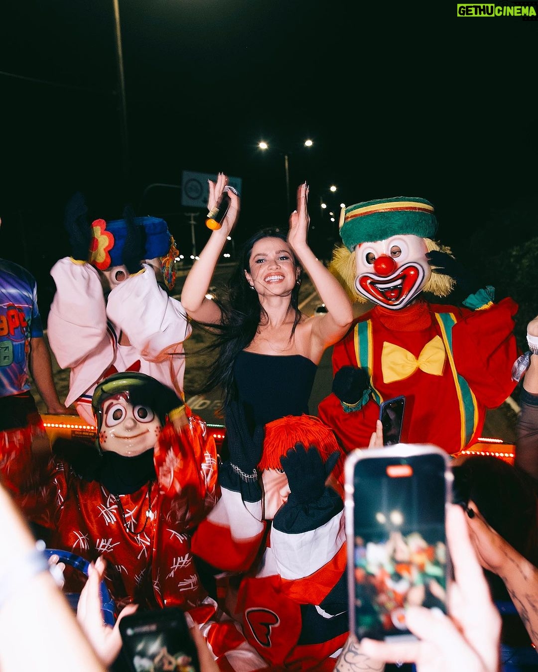 Juliette Instagram - FELICIDADE! No final é só isso que importa ❤️