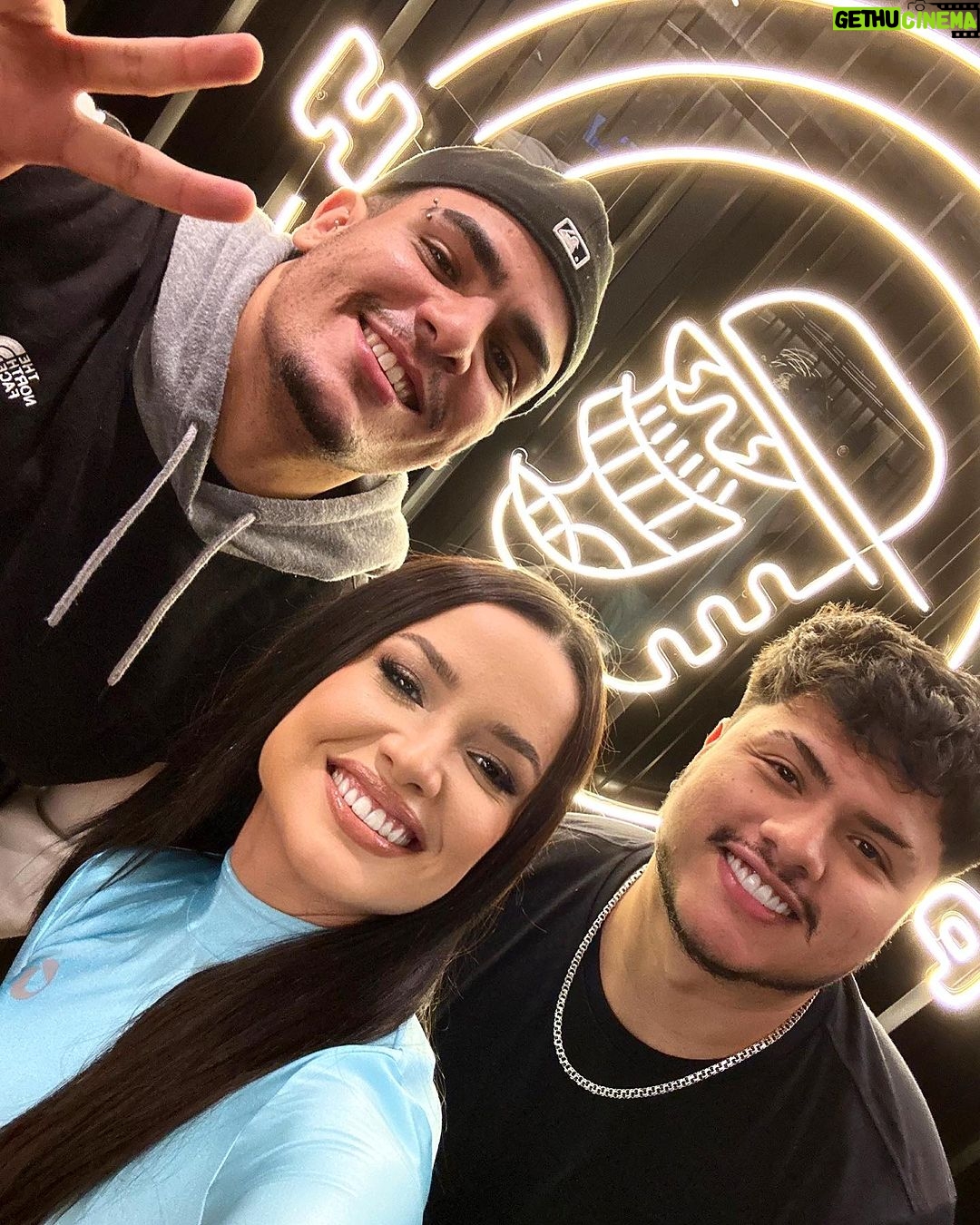 Juliette Instagram - Teve muitaaaaa graça. Que conversa boaaa @igao e @mitico. Vocês são leves, inteligentes, sensíveis, divertidos… ❤️ @podpah