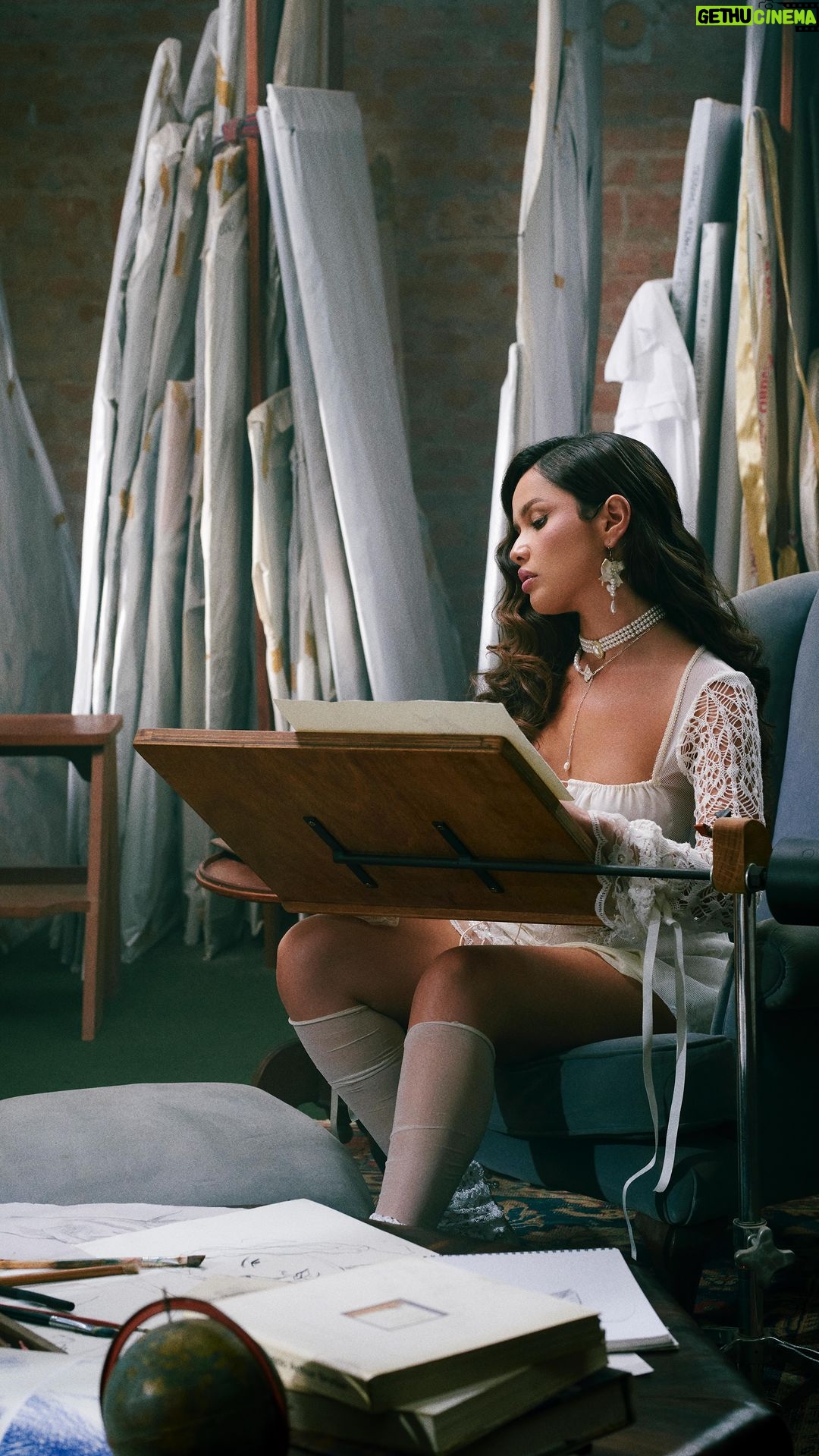 Juliette Instagram - Mas esse quase… Clipe Quase Não Namoro amanhã, às 12h, no Youtube. #QuaseNãoNamoro