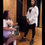 Juliette Instagram - É amanhã! É o meu primeiro álbum. Medo, euforia, ansiedade, prazer, alegria, dor… Transformamos tudo isso em música. Traduzimos o meu caos em letras e sons. CICLONE, pode chegar! Pra todos verem: esse post possui texto alternativo