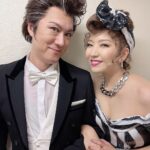 Jun Sena Instagram - ⁡ ⁡ 変態紳士・圭吾吉野が復活しましたーーー！！ 待ってたーーー！！ ⁡ 久しぶりに全員揃ってのビートルジュースはやはり格別……。 ⁡ そして、これまでバトンを繋いで輝いていた仲間たちの事はまた改めて綴ります。 ⁡ まずはお帰りなさい、圭吾さん！！ ⁡ ⁡ #ビートルジュース #チャールズ #吉野圭吾 さん #変態紳士 #お帰りなさい ‼︎