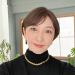 Jun Sena Instagram - ⁡ ⁡ 今日はお稽古休み。 ですが朝から別件の取材＆撮影でした。 詳細はまた改めてお知らせします。 ⁡ 今日は私服での撮影だったので、彩乃先輩から年末に頂いた誕生日プレゼントのピアスを付けてみました。 私好みのピアス、ありがとうございます！ ⁡ やっと頂いたところで大変恐縮ではございますが、２ヶ月半後には今年の誕生日が来てしまうんですねー。 ⁡ 私の誕生日は毎年「１２月」という認識でよろしいのでしょうか？ ⁡ ファイナルアンサー？ ⁡ ⁡ #彩乃かなみ さんからの #誕生日プレゼント #私が生まれたのは #4月1日 #でも先輩がプレゼントくれた日が #私の誕生日 #先輩次第で #毎年誕生日変更 #平和な変更 笑