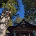 Jun Sena Instagram - ⁡ ⁡ 雲ひとつない晴天の下、出会ってからかれこれ25年になる友人と三峯神社へ行って参りました。 ⁡ 「MAHOROBA」という作品でヤマトタケルを演じた時から、行きたかったのになかなか行けなかった場所。 やっと参拝する事ができました。 ⁡ 一緒に参拝した友人は、私にとってMAHOROBAでいうところのサルメとサダルのような存在です。 いつもここぞという時に手を差し伸べ、支えてくれる、頼りになる友です。 久しぶりにゆっくり語り合い、綺麗な空気を吸い、坂道や階段に少々息切れする己れらに年輪を感じる笑、いい時間でございました。 ⁡ 今、この時、この方と共に参拝する事に意味があるんだろうな……きっと。 ⁡ ⁡ #三峯神社 #伊弉諾尊 #伊弉册尊 #日本武尊 #ヤマトタケル #友よ #いつもありがとう