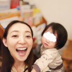 Jun Sena Instagram - ⁡ ⁡ 退院した日の数日後にはみほこが、先日はみどりとりゅうちゃんが、お見舞いという名を建前に、自分達がただただ楽しい時間を過ごす為に我が家にやってきました。 ⁡ ……嘘です。 ⁡ 私を心配して、楽しく穏やかに過ごせるよう笑顔を引き出そうと会いに来てくれました。 ⁡ そんな友がいてくれる。 支えてくれる。 ⁡ 本当に幸せな事です。 ⁡ ただ…… ⁡ 笑顔を通り越して爆笑して肺に負担がかかってないか心配です笑。 気をつけます。 (先日抜糸もして順調に回復しておりますのでご安心を！) ⁡ ⁡ #心優しくあったかい #友たち #彩乃かなみ さん #大鳥れい さん #越乃リュウ さん #ありがとう ‼︎ ⁡ #我が家のお子たちは #なぜか … #みほこに懐く 笑