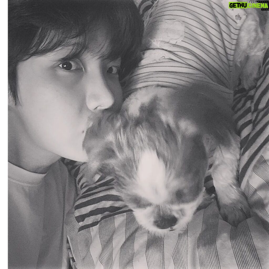 Jung Ho-seok Instagram - Love U micky❣️