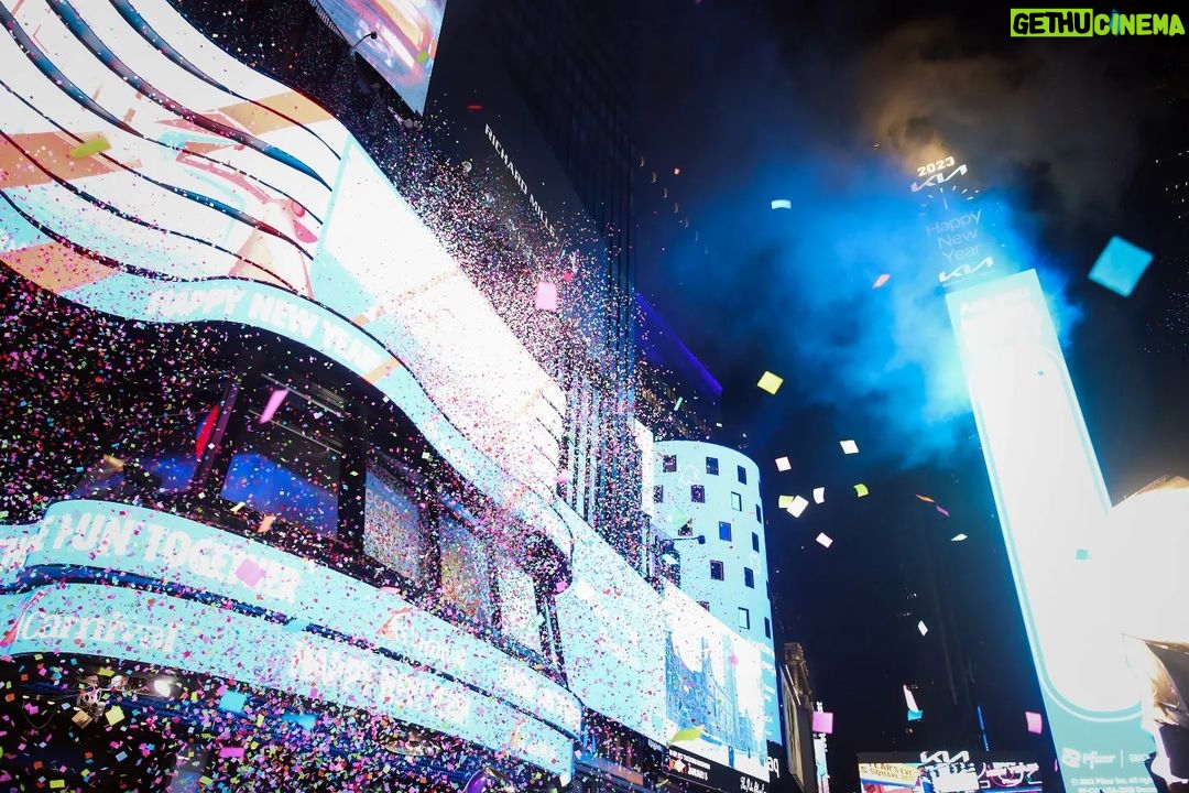 Jung Ho-seok Instagram - 2023 NEW YEAR'S ROCKIN' EVE 🥳
