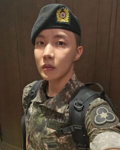 Jung Ho-seok Instagram - 다시 화이팅 하겠습니다!!!🫡💜