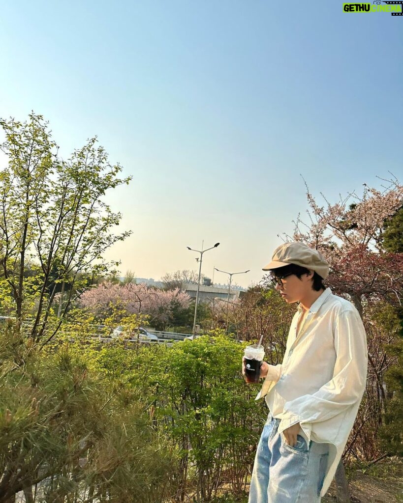 Jung Ho-seok Instagram - 봄