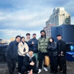 Jung Ho-seok Instagram - I think j-hope is a person made up of a series of little things coming together. Little by little I and we have kept creating and shaping ourselves. Music is the same to me. I studied and created as music ebbed and flowed through me always, everywhere. Along the way, two bits of flint strike with a shower of sparks. The flames feel more intense maybe because this is the part that’s tough for me, that challenges me. I think all I did these days was relive this process in my mind, over and over again. It still feels like a dream! With it, my belief that the truth prevails always and everywhere keeps getting stronger too. I had fun!! And I was happy!! Because truth more than triumph makes me content, my inner light more than my success. Thank you for listening to a song that means much to me. I love you  !!!! 💜 제이홉이라는 사람은 작은 것들의 연속으로 이루어진 사람인 거 같습니다 늘 차근차근, 나와 우리를 만들어갔기에. 음악도 저에게 그렇습니다 언제 어디서든 나에게 자연스럽게 스며들며 연구하고 창작했기에. 결국 두 개의 부싯돌이 불을 붙입니다. 저에겐 어쩌면 어렵고 힘든 부분이기에 더 뜨겁게 느껴지기도 합니다. 근래에 이 과정만 계속 곱씹어서 생각했던 거 같습니다. 아직도 꿈 같거든요! 진심은 어디서든 통할 것이라는 믿음도 더욱 단단해지고 있기도 합니다. 재밌었습니다!! 그리고 행복했습니다!! 승리보단 진실에, 성공보단 내 안의 빛에 만족하기에 뜻깊은 곡 들어주셔서 감사드리고 사랑합니다 !!!! 💜