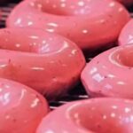 Justin Bieber Instagram - 😍😍😍baby girl with the @rhode @krispykreme STRAWBERRY GLAZEEE
