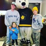 Justin Bieber Instagram - Growing up in Canada and being a leafs fan has always been one of the most meaningful things about life. Having these games to look forward to as a kid made for memories that I will cherish forever! I keep falling more in love with the game of hockey! I want people to know how fun it is and how cool it is and how it deeply connects families all around the world. One of my missions in life is to continue to help evolve the culture of hockey making it feel inclusive for everyone! Unfortunately hockey can be an expensive sport which is why we partnered up with Tim Hortons and the Toronto maple leafs to help in this area. We want people all over the world to have access to the game! HOCKEY IS FOR EVERYONE , it’s a game that can teach us about teamwork, chemistry, coordination, style, managing disappointment, growth etc. our leafs lost last night but still made for beautiful memories with my beautiful family. So grateful to the NHL and the Leafs organization for including me in telling the story of hockey and what it means to so many of us. GO LEAFS GO