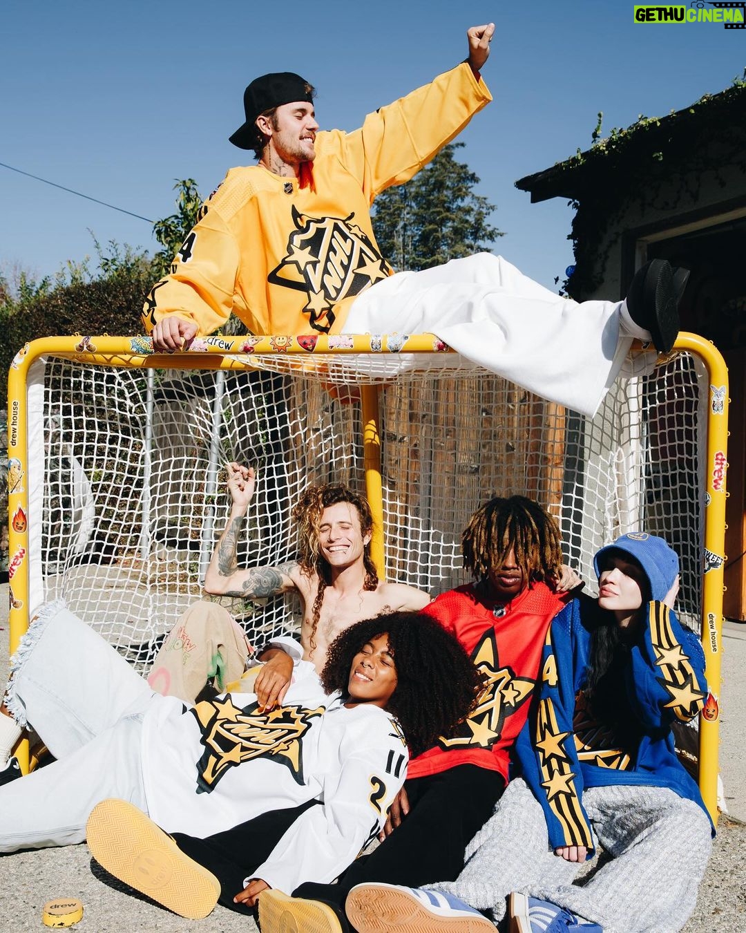 Justin Bieber Instagram - @nhl @drewhouse 📷: @tyrellhampton