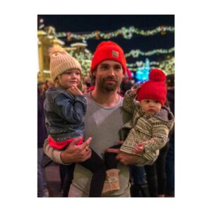 Justin Gaston Instagram - ITTTTTS CHRIIIIIIISTMAS!!!!!!