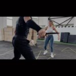 Justin Howell Instagram - Little morning play session ! 🎥 @lukevdavis #fight #fightchoreography #stunt #stuntman #stuntwoman #cascade #movie #boxing #boxingtraining #fighttraining #mma #kickboxing #taekwondo #couplegoals #stuntcouple #training #fighting #knifefighting #motivation #adrenaline #fitnessmotivation #fitness #stuntgirl @martialarts.am @martialarts_n1 @ladbible @martialarts_world_