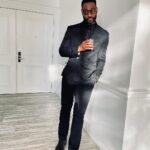 Justin Marcel McManus Instagram – Threw this bad boy on and met some cool folk in Ohio ✌🏾. African weddings are to much fun 🙌🏾
.
 #weddingseason #blacklabel #ralphlauren New York City, N.Y.