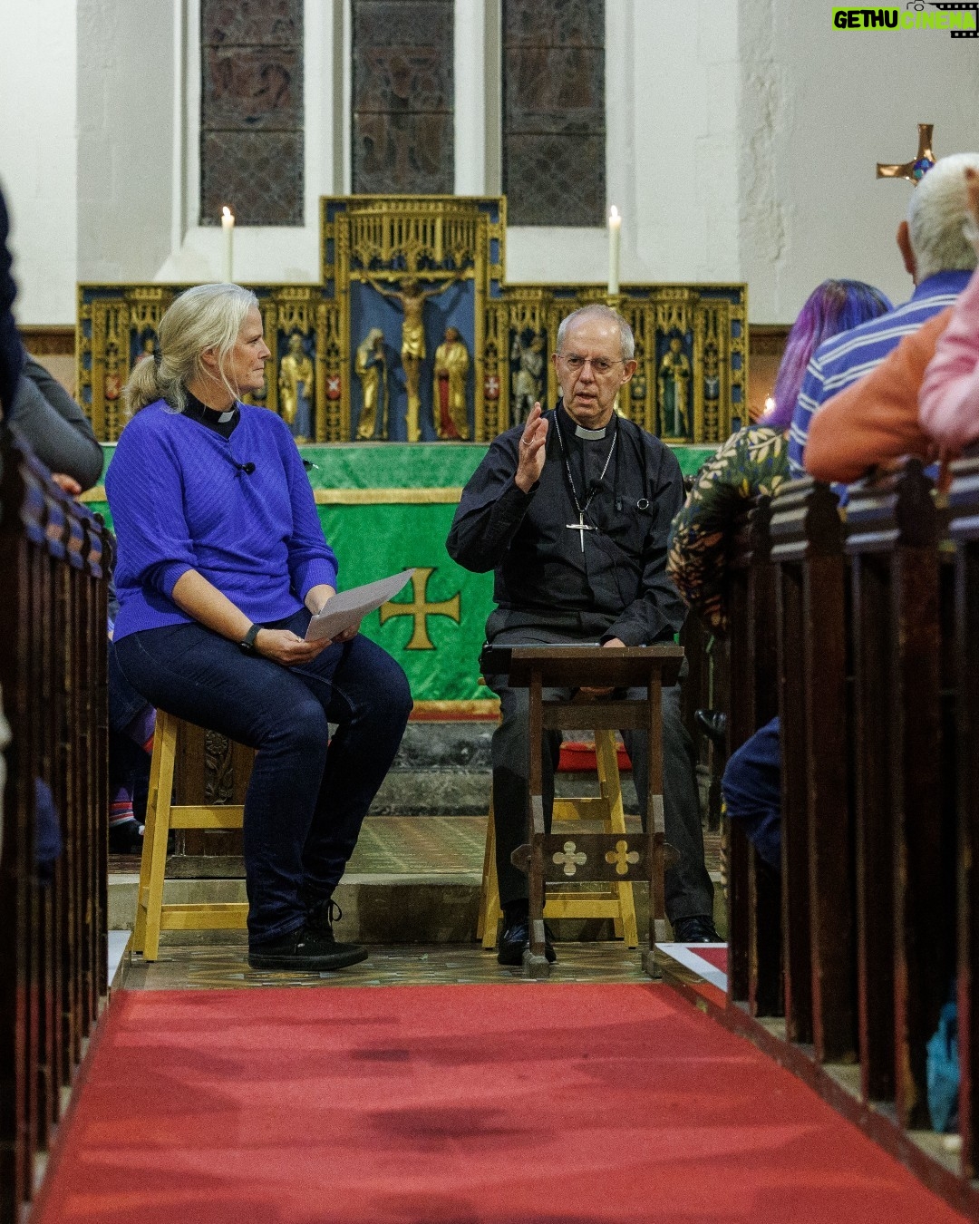 Justin Welby Instagram - From churches to care homes, schools to naval ships, @thechurchofengland loves and serves people across the country. This weekend I’m visiting @CofEPortsmouth to join in with sharing the love of God - starting today on the Isle of Wight. It was good to meet so many teachers and students at Christ the King College this morning. The secondary school is a joint Church of England and Catholic venture, and it’s heartwarming to see children taught in an ecumenical space from the age of eleven, when they’re beginning to think about how they can make their mark on the world. I pray that these pupils grow to become agents of reconciliation across all kinds of borders in their local community and beyond. @thebayceschool is also doing great work in inspiring and educating children from the age of 4 all the way to 18. The school choir is hugely talented, and I was honoured to bless their school and speak to staff. I was asked brilliant questions by primary and secondary students - already probing deep questions of faith, scripture and the witness of the church. Honesty is so healthy for us all as we grow in relationship with God. This evening I visited Holy Trinity Bembridge, where we shared together about following Jesus through times of joy and sorrow. It was good to sing together, pray together and encourage one another. A full day, but one full of inspiration and hope for current and future generations on the Isle of Wight.