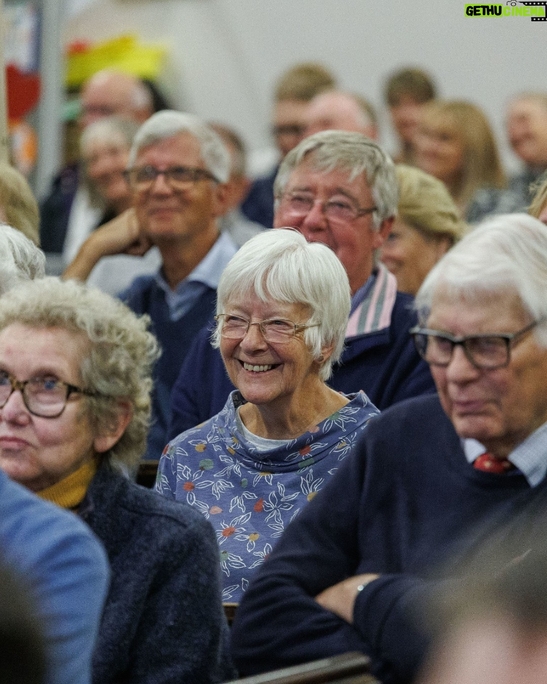 Justin Welby Instagram - From churches to care homes, schools to naval ships, @thechurchofengland loves and serves people across the country. This weekend I’m visiting @CofEPortsmouth to join in with sharing the love of God - starting today on the Isle of Wight. It was good to meet so many teachers and students at Christ the King College this morning. The secondary school is a joint Church of England and Catholic venture, and it’s heartwarming to see children taught in an ecumenical space from the age of eleven, when they’re beginning to think about how they can make their mark on the world. I pray that these pupils grow to become agents of reconciliation across all kinds of borders in their local community and beyond. @thebayceschool is also doing great work in inspiring and educating children from the age of 4 all the way to 18. The school choir is hugely talented, and I was honoured to bless their school and speak to staff. I was asked brilliant questions by primary and secondary students - already probing deep questions of faith, scripture and the witness of the church. Honesty is so healthy for us all as we grow in relationship with God. This evening I visited Holy Trinity Bembridge, where we shared together about following Jesus through times of joy and sorrow. It was good to sing together, pray together and encourage one another. A full day, but one full of inspiration and hope for current and future generations on the Isle of Wight.