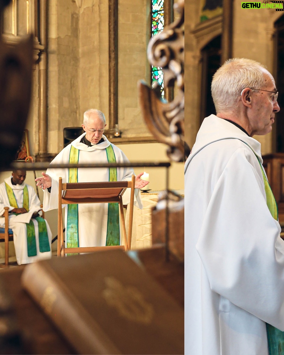 Justin Welby - 2.3K Likes - These extraordinary young people are now committed to spending a #YearInGodsTime as part of @thecommunityofstanselm – a group of Christians who live, study, serve and pray together at Lambeth Palace.
Join me in praying for God to reveal the depths of his personal call to each one of them this year. #YearInGodsTime