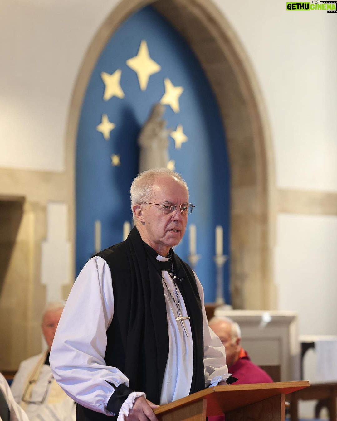 Justin Welby - 1K Likes - On Armistice Day in the Diocese of Exeter, a poignant morning prayer service at St Mary-the-Virgin, Torquay. The space is dedicated to lives lost to bombing in the St Marychurch area in 1943.
I then joined in an Act of Remembrance at the Cenotaph in Torquay. We prayed for healing from past conflict, for bridges across divides, and for peace in the future.
This afternoon at the University of Exeter, I spoke with four incredible people who support the bereaved.
The Good Grief Project stayed with me – it helps people to view grief as an active and creative process.