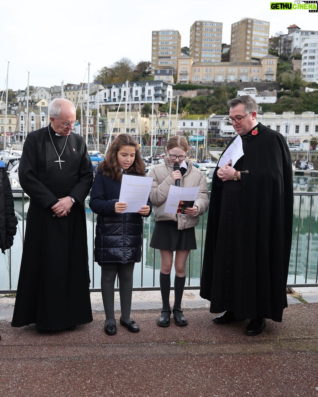 Justin Welby - 1K Likes - On Armistice Day in the Diocese of Exeter, a poignant morning prayer service at St Mary-the-Virgin, Torquay. The space is dedicated to lives lost to bombing in the St Marychurch area in 1943.
I then joined in an Act of Remembrance at the Cenotaph in Torquay. We prayed for healing from past conflict, for bridges across divides, and for peace in the future.
This afternoon at the University of Exeter, I spoke with four incredible people who support the bereaved.
The Good Grief Project stayed with me – it helps people to view grief as an active and creative process.