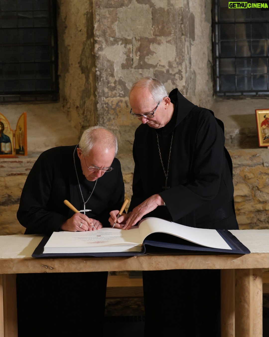 Justin Welby - 1.1K Likes - Today I was delighted to receive an Apostles Edition of the @saintjohnsbible in honour and memory of Her Late Majesty Queen Elizabeth II.
It was presented at Lambeth Palace by @saintjohnsabbey and University in Minnesota, USA, and is the first handwritten, illuminated Bible commissioned by a Benedictine monastery in 500 years. It will be housed for public view at @lampallib.
It was good to meet those who have dedicated over 11 years to creating this Bible – using ancient practices to bring a fresh expression of God’s word into the 21st century, with the ultimate hope of reigniting faith in God and love for the Bible around the world.
I pray their work will bear much fruit – and that by so diligently revealing the beauty of Scripture, many will come to faith in Christ.