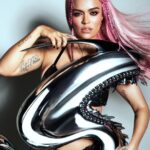KAROL G Instagram - Hoy en la portada de @Rollingstone 🖤 Uno más de mi bucket List 🥹✨🌌 Photographer @domenvandevelde Writer @jabladora Creative Director @Joe_Hutchinson Director of Photography & Deputy Creative Director @emma.v.reeves Senior Editor @julyssa_raquel Styling @nicolaformichetti