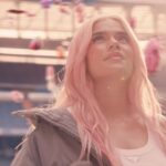 KAROL G Instagram – EUROPA!!!!!!! En el 2019 fue la última vez que nos vimos pero CERRAMOS EL MAÑANA SERÁ BONITO TOUR CONTIGO EN EL VERANOOOooo 🥹🌈☀️🏝️🌊🌺 SUIZA, ALEMANIA, FRANCIA, HOLANDA, INGLATERRA, ITALIA, BÉLGICA, PORTUGAL, ESPAÑA, POR FIN LOS VEOOOOOOO!!!!!!!!!!!! #MSBTour