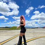 KAROL G Instagram - La tía Sexy 🖤🧸🌸
