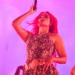 KAROL G Instagram - 3 noches, 3 estadios, 3 SOLD OUTS y EL AMOR MÁS PROFUNDO QUE HAYA SENTIDO x PARTE DE USTEDES DESDE QUE SALIÓ ESTE ÚLTIMO ÁLBUM 🌸 Cantamos como si no hubiera un mañana o tal vez cantamos así porque sabemos que el mañana siempre va a ser bonito ☀️🦋🍄🌵💖🌴🌊 PUERTO RICO TAS LUCÍOOOO ♥️♥️♥️ Me sentí como en casa y tanto yo como mi país 🇨🇴 siempre vamos a estar agradecidos por ese amor tan incondicional !!! LOS AMO COMO UN PUTASSSSS PUÑETAAAAA 🇵🇷 parada en ese escenario gozándome la vida con ustedes me hizo pensar que hubiera sido increíble llevar este set , este escenario y estas canciones por todo el mundo 💭✨✨✨✨ hoy igual soy feliz porque ustedes están disfrutando este álbum con el alma, la misma que le pusimos cuando lo lo creamos! GRACIAS A TODOS y que se repita pues !!!!!! Los amooooOOooo💟 Estadio Hiram Bithorn, San Juan, PR