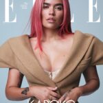 KAROL G Instagram - Estos días han sido locos, lindos, especiales y las bendiciones y las oportunidades no dejan de llegar 🤍🌸 Gracias @elleusa por esta invitación para ser la portada, por estas fotos tan lindas, por la admiración y el respeto y por este día que disfrutamos tanto 💕 Pdta: foto 8 MI FAVORITA! Y la tuya??? Editor-in-Chief: @ninagarcia Photographer: @zoeygrossman Stylist: @alexwhiteedits Hair: @evaniefrausto Makeup: @yumilee_mua