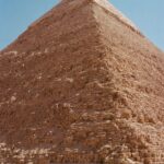 KAROL G Instagram – Más allá de estar en mi Top 5 de lugares del mundo que soñaba conocer, tenía una visión un poco más ambiciosa en este país: Cerrar las Calles, la esfinge y las pirámides de Egipto para lograr un video que siempre estuvo en mi mente, en mis metas por cumplir y en mi corazón! Ese momento majestuoso cuando yo misma llegué a este lugar y vi que después de lo difícil que fue lograrlo, YA ERA UNA REALIDAD, lo guardo como una de las mejores sensaciones de mi vida !!! Cumplir sueños mientras trabajo y le cuento al mundo sobre ellos, no tiene precio! Gracias equipo por apoyar cada idea y cada meta, por creer en mi y nunca dudar de las cosas increíbles que podemos lograr juntos… @ovyonthedrums siento un inmenso orgullo personal por el trabajo que juntos hemos creado ♥️✨

Para ustedes, con amor, CAIRO ✨✨✨ QUE CHIMBAAAAAAAAA HPPPPPPPPPPPTA!!!!!!!!!!!!!!!!!!!!! 🥹🥹🥹