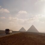 KAROL G Instagram – Más allá de estar en mi Top 5 de lugares del mundo que soñaba conocer, tenía una visión un poco más ambiciosa en este país: Cerrar las Calles, la esfinge y las pirámides de Egipto para lograr un video que siempre estuvo en mi mente, en mis metas por cumplir y en mi corazón! Ese momento majestuoso cuando yo misma llegué a este lugar y vi que después de lo difícil que fue lograrlo, YA ERA UNA REALIDAD, lo guardo como una de las mejores sensaciones de mi vida !!! Cumplir sueños mientras trabajo y le cuento al mundo sobre ellos, no tiene precio! Gracias equipo por apoyar cada idea y cada meta, por creer en mi y nunca dudar de las cosas increíbles que podemos lograr juntos… @ovyonthedrums siento un inmenso orgullo personal por el trabajo que juntos hemos creado ♥️✨
Para ustedes, con amor, CAIRO ✨✨✨ QUE CHIMBAAAAAAAAA HPPPPPPPPPPPTA!!!!!!!!!!!!!!!!!!!!! 🥹🥹🥹