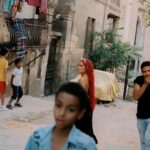 KAROL G Instagram – Más allá de estar en mi Top 5 de lugares del mundo que soñaba conocer, tenía una visión un poco más ambiciosa en este país: Cerrar las Calles, la esfinge y las pirámides de Egipto para lograr un video que siempre estuvo en mi mente, en mis metas por cumplir y en mi corazón! Ese momento majestuoso cuando yo misma llegué a este lugar y vi que después de lo difícil que fue lograrlo, YA ERA UNA REALIDAD, lo guardo como una de las mejores sensaciones de mi vida !!! Cumplir sueños mientras trabajo y le cuento al mundo sobre ellos, no tiene precio! Gracias equipo por apoyar cada idea y cada meta, por creer en mi y nunca dudar de las cosas increíbles que podemos lograr juntos… @ovyonthedrums siento un inmenso orgullo personal por el trabajo que juntos hemos creado ♥️✨
Para ustedes, con amor, CAIRO ✨✨✨ QUE CHIMBAAAAAAAAA HPPPPPPPPPPPTA!!!!!!!!!!!!!!!!!!!!! 🥹🥹🥹