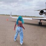 KAROL G Instagram – A seguir los ensayos 🤞🏽Contando los días 🌞 Nos Vemos en CoAchelLa PuessSs 🌺🌱🌝🌵💖🌵🐚🌊🌞🍄✨✨✨ Cosita Linda