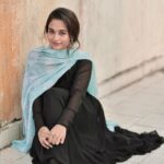 Kaavya Arivumani Instagram - Raw pictures 💙 #nofilter #insta @prismatic_photography_7 ✨ @_gina_couture outfit 😌❤️