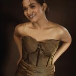 Kaavya Arivumani Instagram - New Year, new beginnings! ✨🖤 #kaavya# shot by @imthefashionfellow Styled by @indu_ig M & H @kaviyaartistry_off @sweh_artistry @achusai_artistry Wearing @yaradesigners Assisted @_rd_styles_