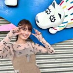 Kaho Mizutani Instagram - 今日から ファンイベントのチケットが 一般発売です🤍 よみうりランドで映像やグッズの 撮影をしたんだけど、 このわんこが気に入りました🎡 イベントもグッズもよろしくね😌