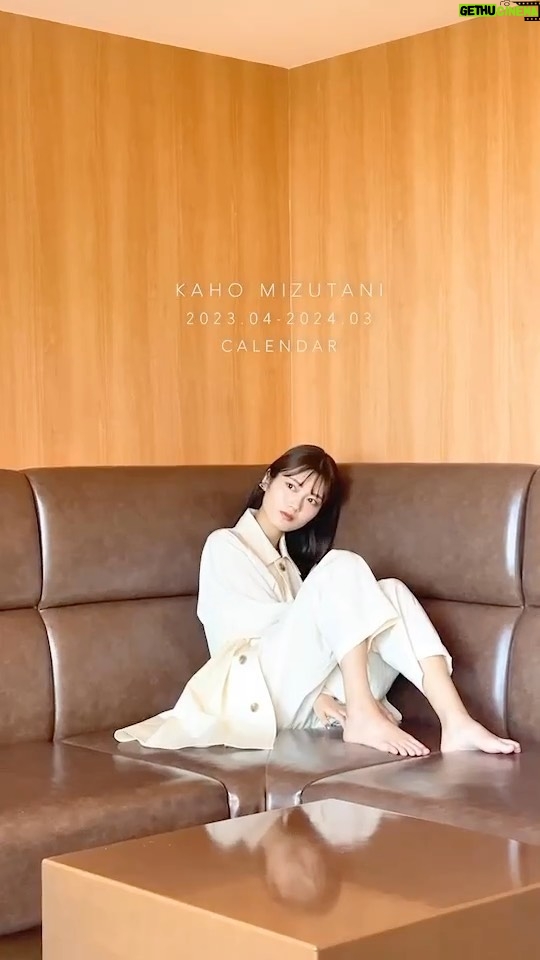 Kaho Mizutani Instagram - カレンダー2023🐰 もう注文してくれたかな?☺︎ 明日正午までの注文で サインと宛名を書いてお届けします🚛♡ お渡し会も待ってるよ〜🫶🏻
