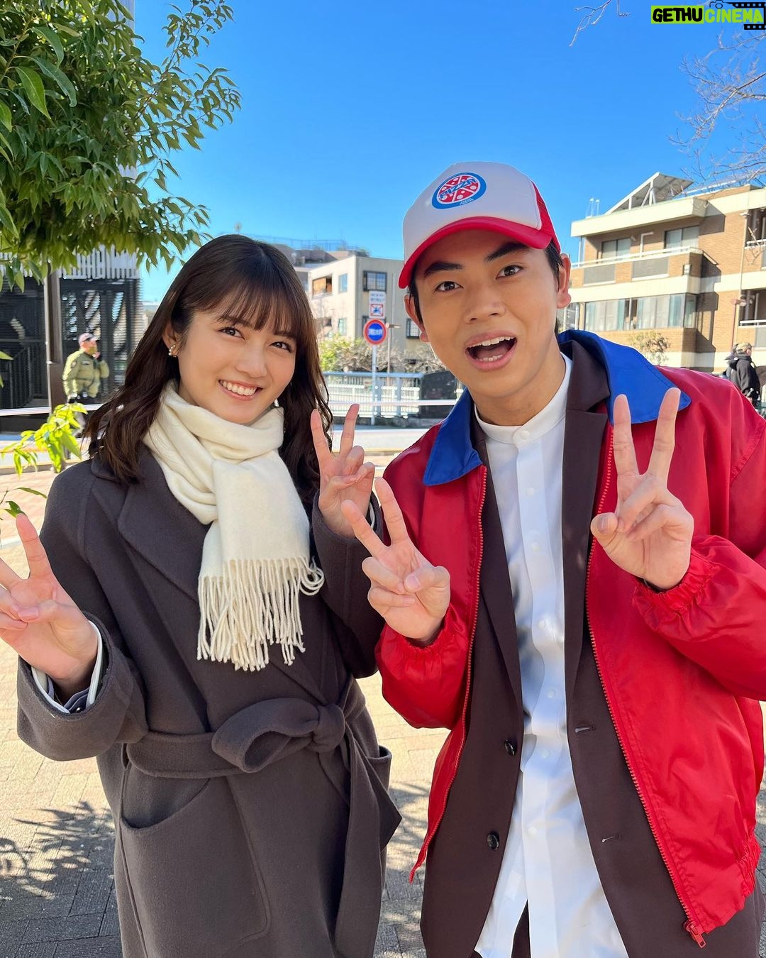 Kaho Mizutani Instagram - 社長がなぜかピザ屋さんの格好に😂🍕 凋落ゲーム楽しんでくれていますか? 今夜24:25〜第3話! TVerで1.2話も配信中なので、まだ観てない方は今すぐ追いついてね🐼笑
