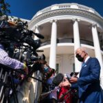 Kaitlan Collins Instagram - New president, same old squat to keep my head from blocking @alternateview’s camera. (Thanks for the 📷, @evanvucci) The White House