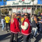 Kaitlan Collins Instagram - No signs were stolen in the making of this photo. #SpecialTeamsForever #SeeYouNextSeason #WillReichardForPrez 🫶 Rose Bowl Stadium
