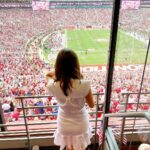 Kaitlan Collins Instagram – Best weekend with the best dad watching the best team in college football. #OleMess #WillAndersonFanClub Bryant–Denny Stadium