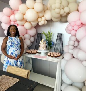 Kaitlan Collins Instagram - So excited for this glowing mama-to-be! 💕